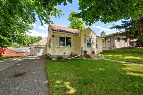 305 2nd Street Cleveland MN 56017