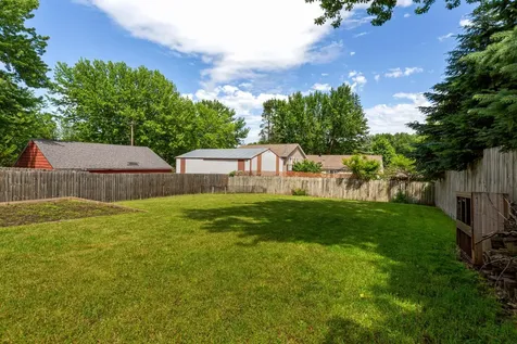 305 2nd Street Cleveland MN 56017