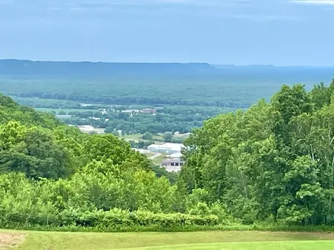 208 Skyline Drive Wabasha MN 55981