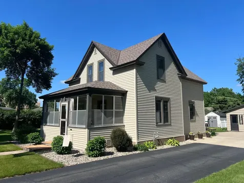 413 S Swift Avenue Litchfield MN 55355
