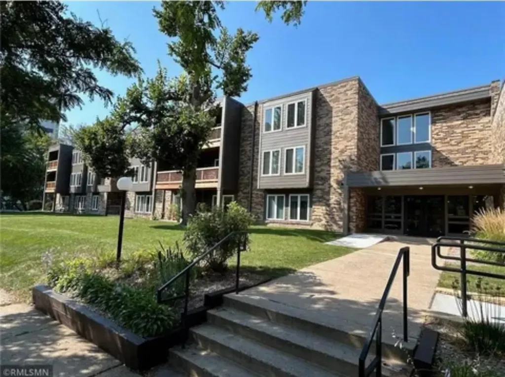 450 Ford Road Saint Louis Park MN 55426