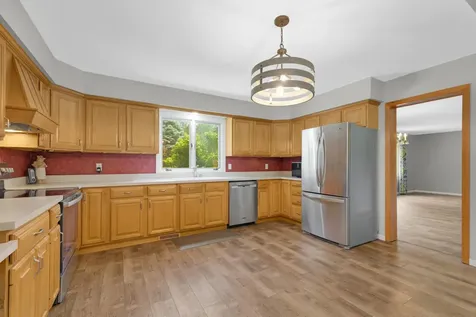 13513 Colfax Avenue S Burnsville MN 55337