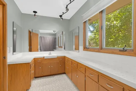 13513 Colfax Avenue S Burnsville MN 55337