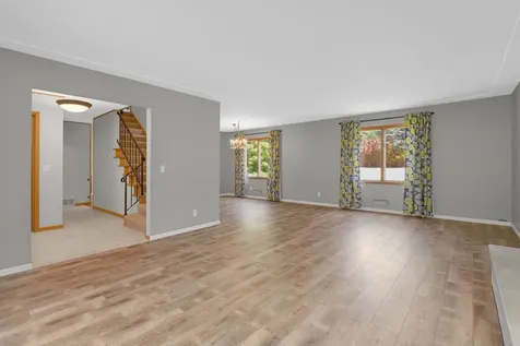 13513 Colfax Avenue S Burnsville MN 55337