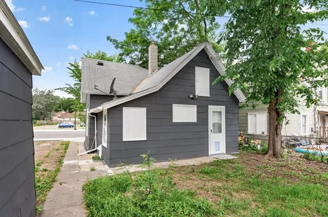 1058 Arcade Street Saint Paul MN 55106