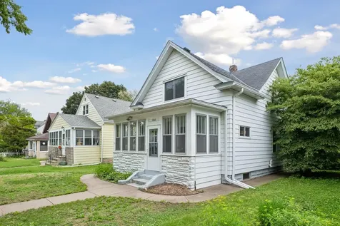 1262 Charles Avenue Saint Paul MN 55104