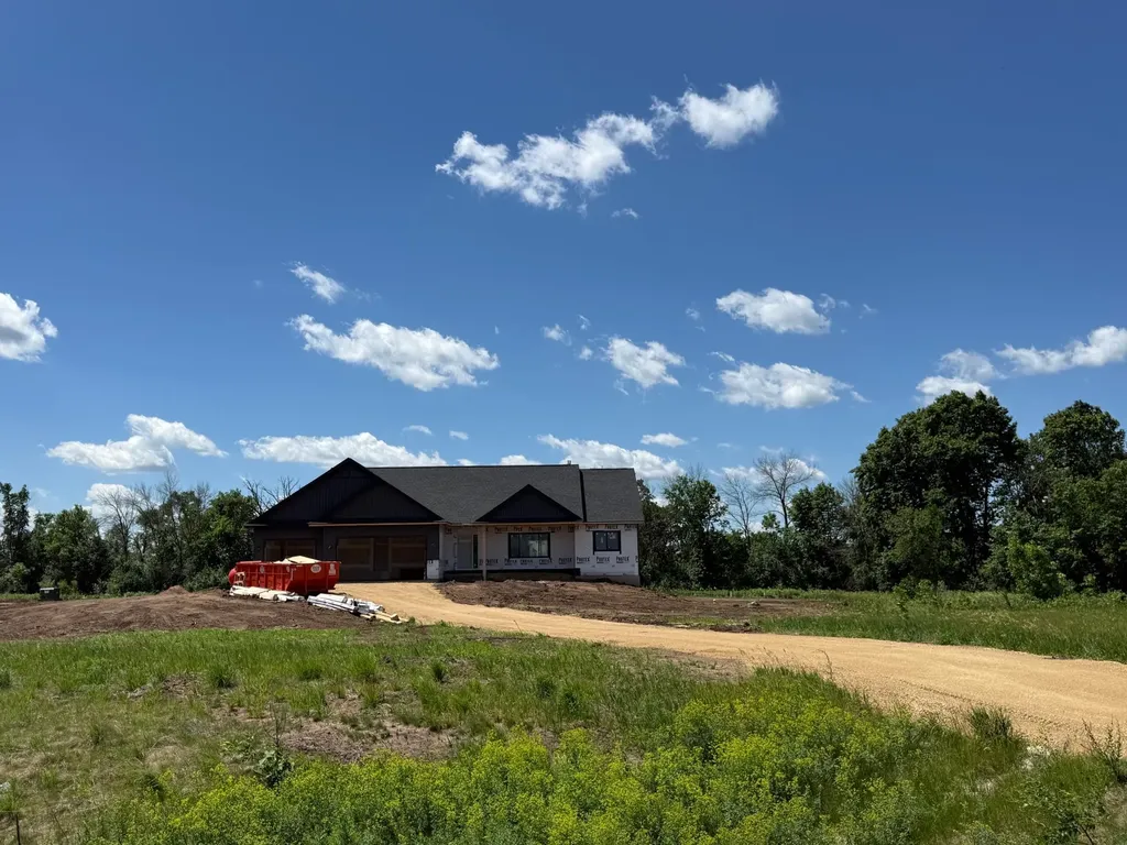 995 152nd Avenue New Richmond WI 54017