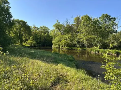 995 152nd Avenue New Richmond WI 54017