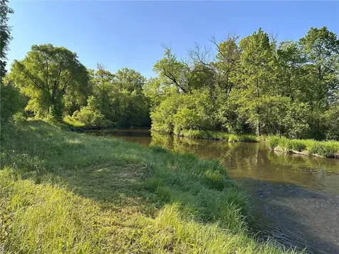 995 152nd Avenue New Richmond WI 54017