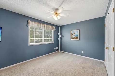 7805 Elm Grove Avenue New Hope MN 55428