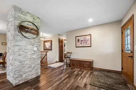 6897 95th Avenue SE Clear Lake MN 55319