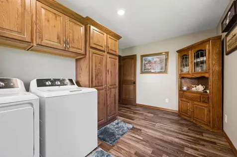 6897 95th Avenue SE Clear Lake MN 55319
