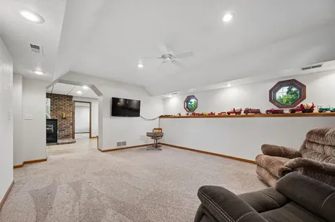6897 95th Avenue SE Clear Lake MN 55319