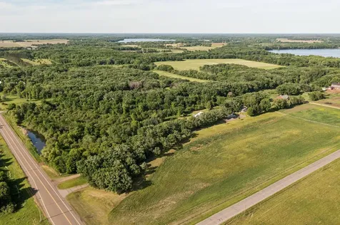 6897 95th Avenue SE Clear Lake MN 55319