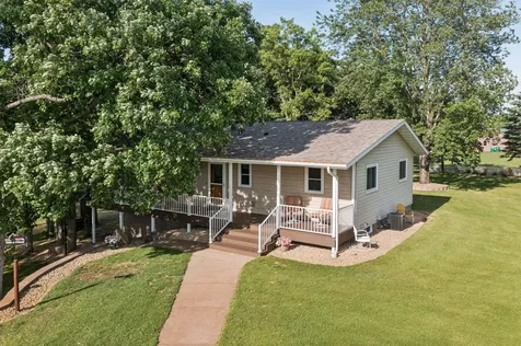 6897 95th Avenue SE Clear Lake MN 55319