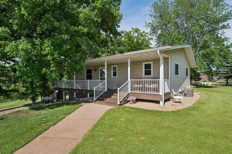6897 95th Avenue SE Clear Lake MN 55319