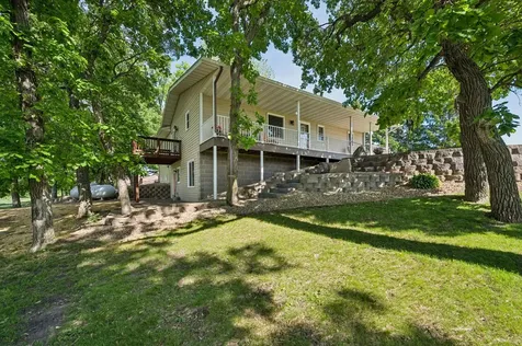 6897 95th Avenue SE Clear Lake MN 55319