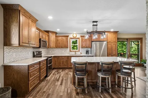 6897 95th Avenue SE Clear Lake MN 55319