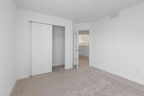 8921 Periwinkle Boulevard Woodbury MN 55129