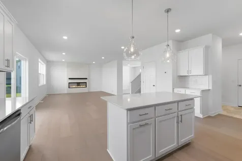 8921 Periwinkle Boulevard Woodbury MN 55129