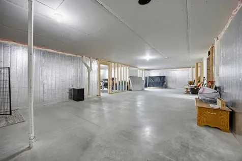 2651 Golden Lane S Fargo ND 58104