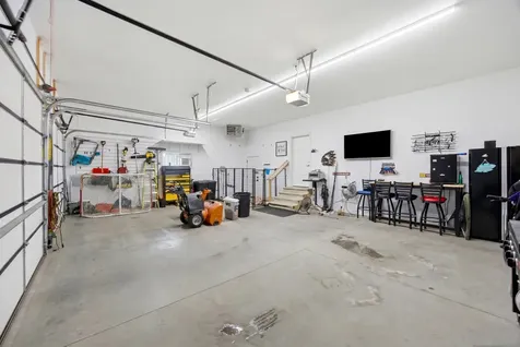 2651 Golden Lane S Fargo ND 58104