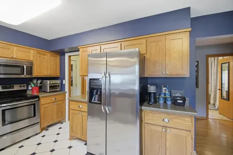 430 5th Street SW Plainview MN 55964