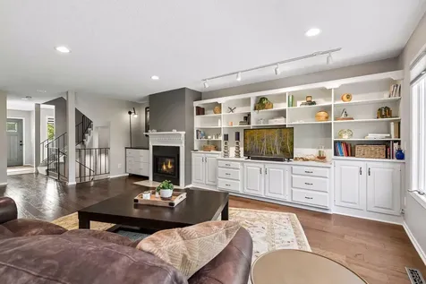 1092 Ivy Hill Drive Mendota Heights MN 55118