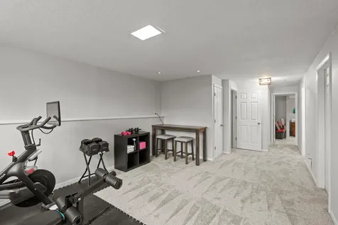 1047 Lowell Drive Apple Valley MN 55124