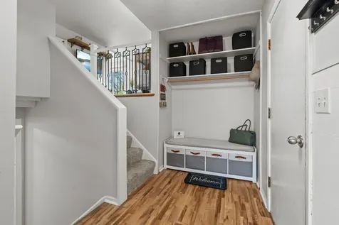 1047 Lowell Drive Apple Valley MN 55124