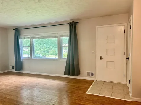 3611 Hampshire Avenue N Crystal MN 55427