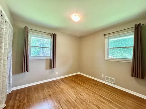 3611 Hampshire Avenue N Crystal MN 55427