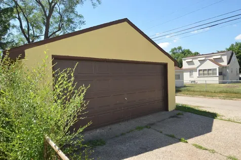 113 E Dale Street E South Saint Paul MN 55075