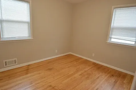 113 E Dale Street E South Saint Paul MN 55075