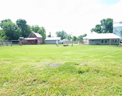 321 3rd Avenue NE Eagle Bend MN 56446