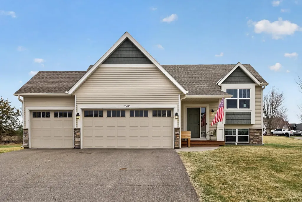 25495 10th Street W Zimmerman MN 55398
