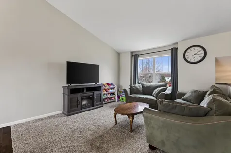 25495 10th Street W Zimmerman MN 55398