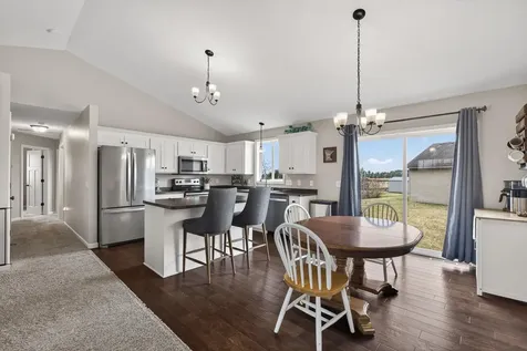 25495 10th Street W Zimmerman MN 55398