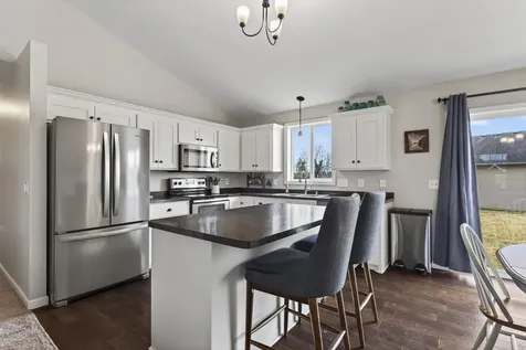 25495 10th Street W Zimmerman MN 55398