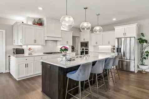 5346 Pine Island Road Woodbury MN 55129