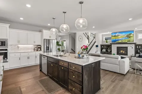 5346 Pine Island Road Woodbury MN 55129