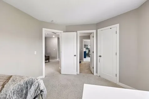 5346 Pine Island Road Woodbury MN 55129