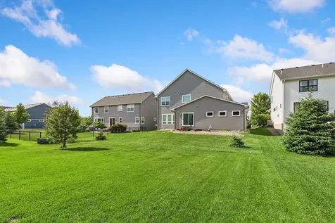 5346 Pine Island Road Woodbury MN 55129