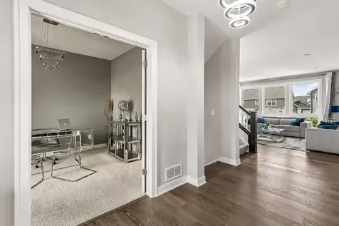 5346 Pine Island Road Woodbury MN 55129
