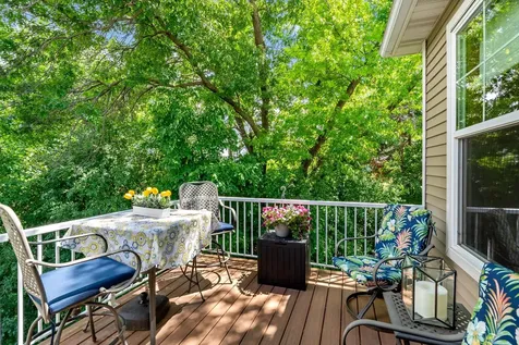 15305 Stonewood Court Burnsville MN 55306