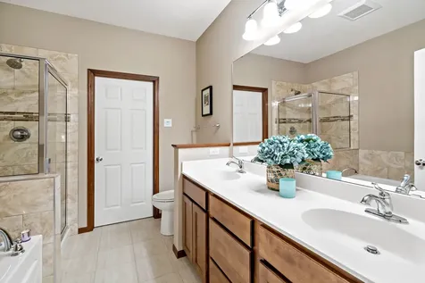 15305 Stonewood Court Burnsville MN 55306