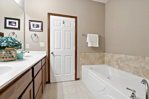 15305 Stonewood Court Burnsville MN 55306