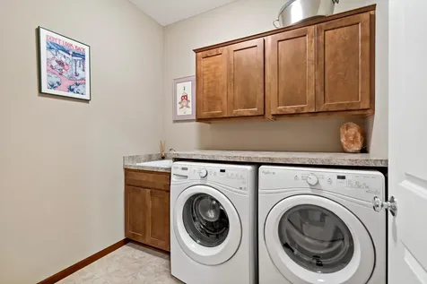 15305 Stonewood Court Burnsville MN 55306