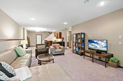 15305 Stonewood Court Burnsville MN 55306