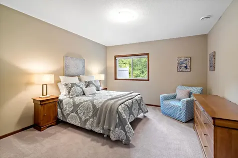 15305 Stonewood Court Burnsville MN 55306